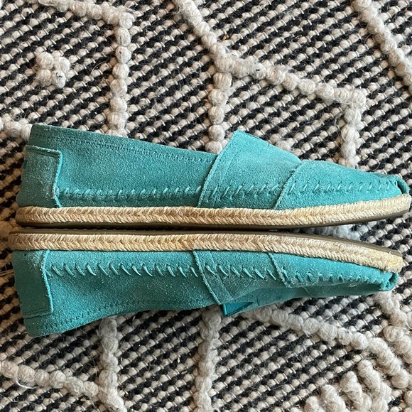 TOMS Women's Turquoise Espadrille Shoes - Picture 5 of 7